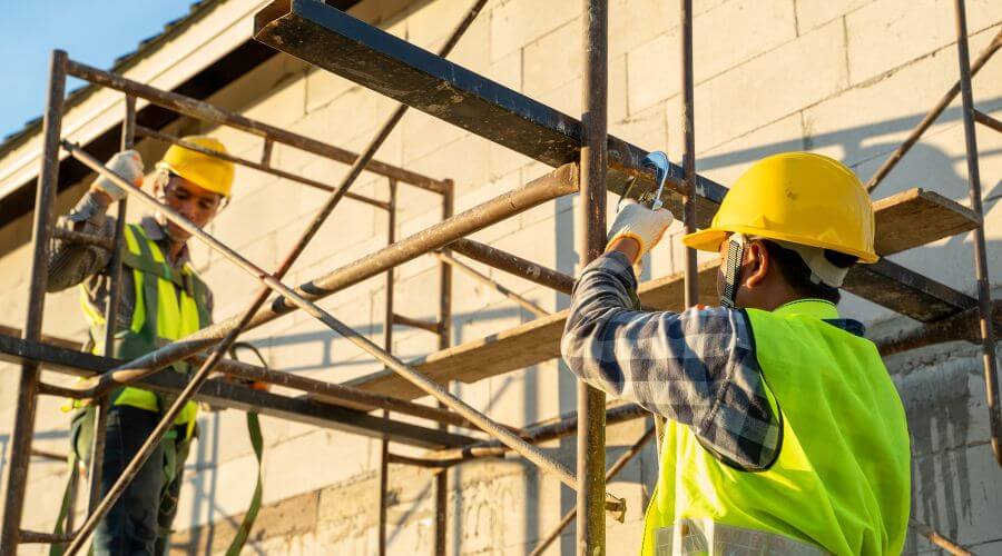 Professional gutter cleaning in Sumner, MO